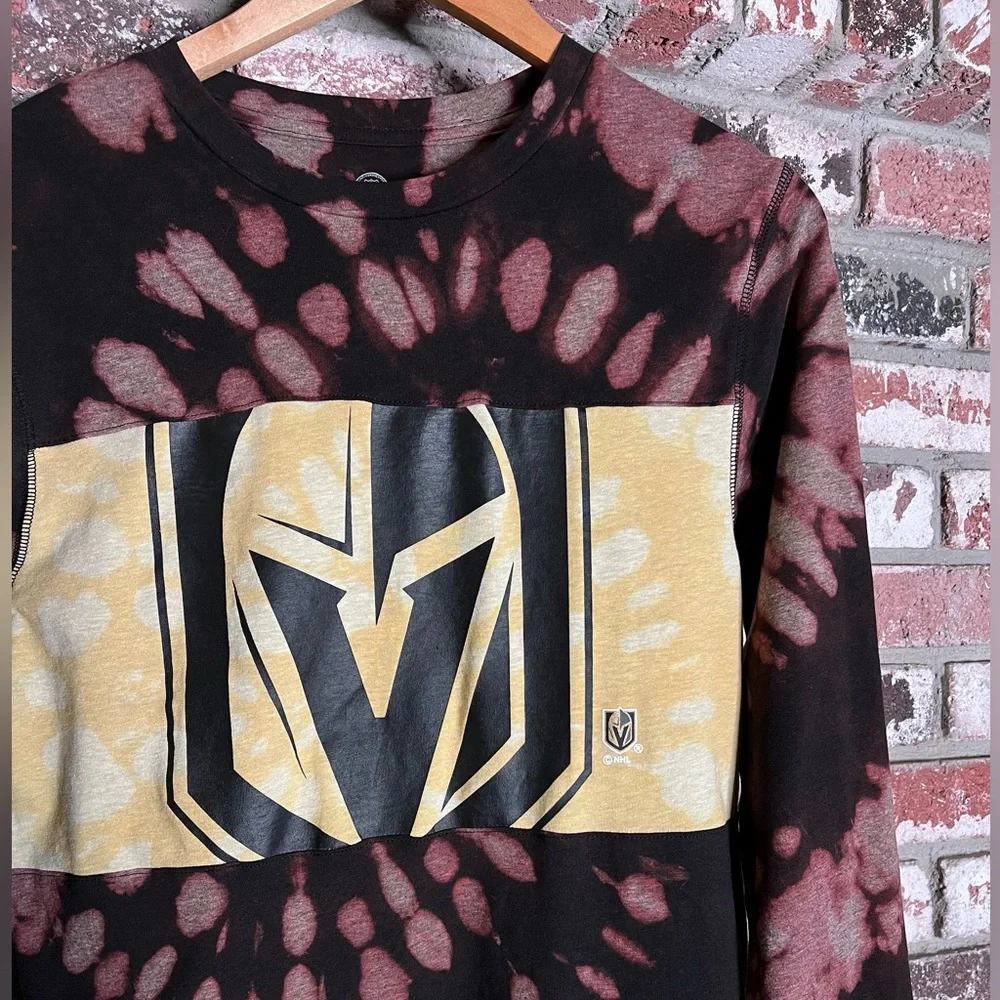 Men’s NHL Golden Knights Black and Gold Bleach Tie-Dye Long Sleeve Tee - Picture 2 of 7